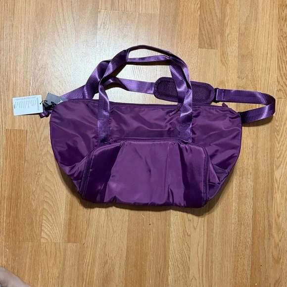 Foldie Travel Bag- Purple - Picture 14 of 16